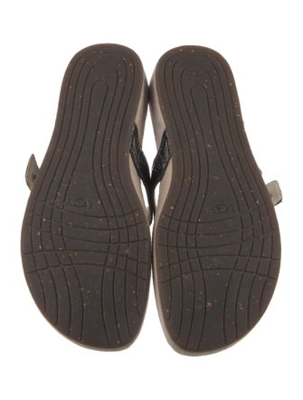 UGG Patent Leather Slides