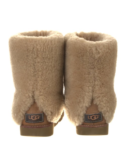 UGG Suede Boots