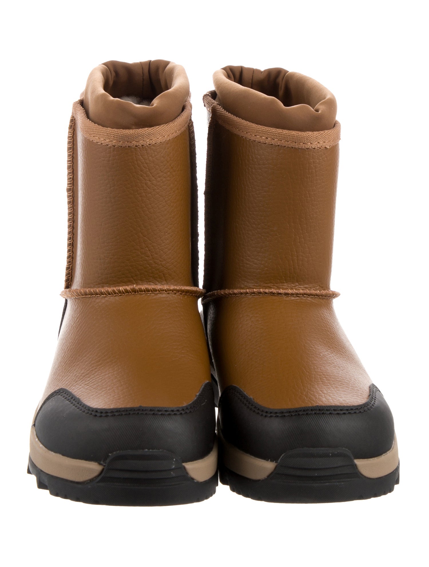 UGG UGG Kids Adirondack XXV Boot