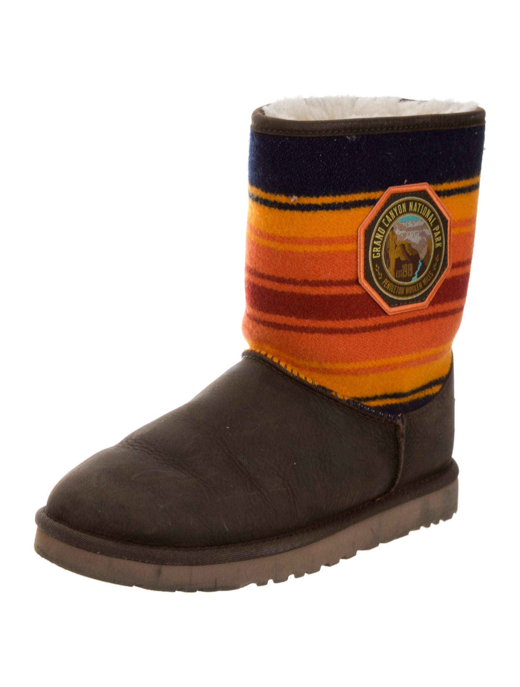 UGG Australia Pendleton Grand Canyon Boots Shoes WUUGG21399 The