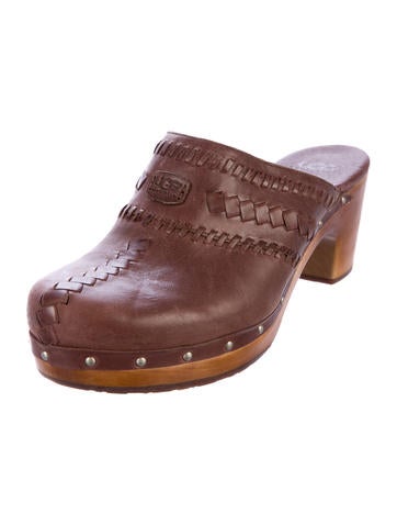 leather ugg clogs leather ugg clogs