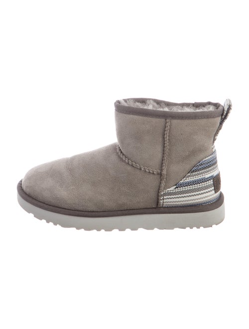 UGG Classic Mini Suede Boots Grey