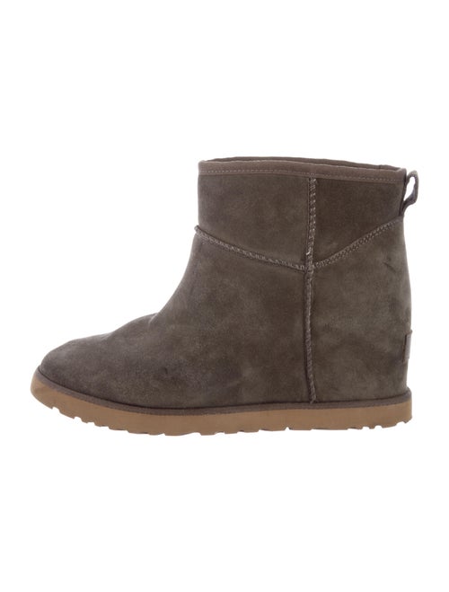 UGG Suede Boots Brown