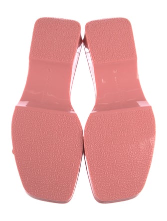 Veronica Beard Rubber Slides