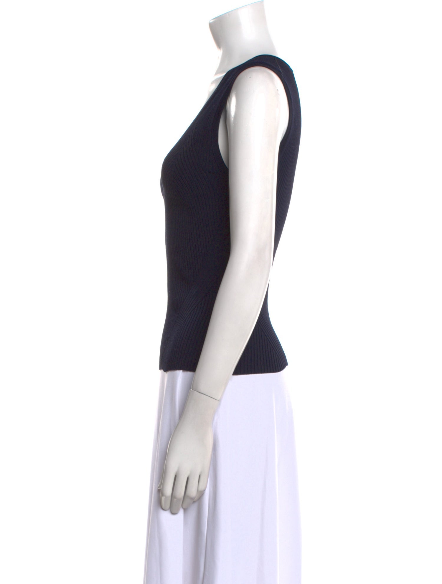 Veronica Beard V-Neck Sleeveless Top