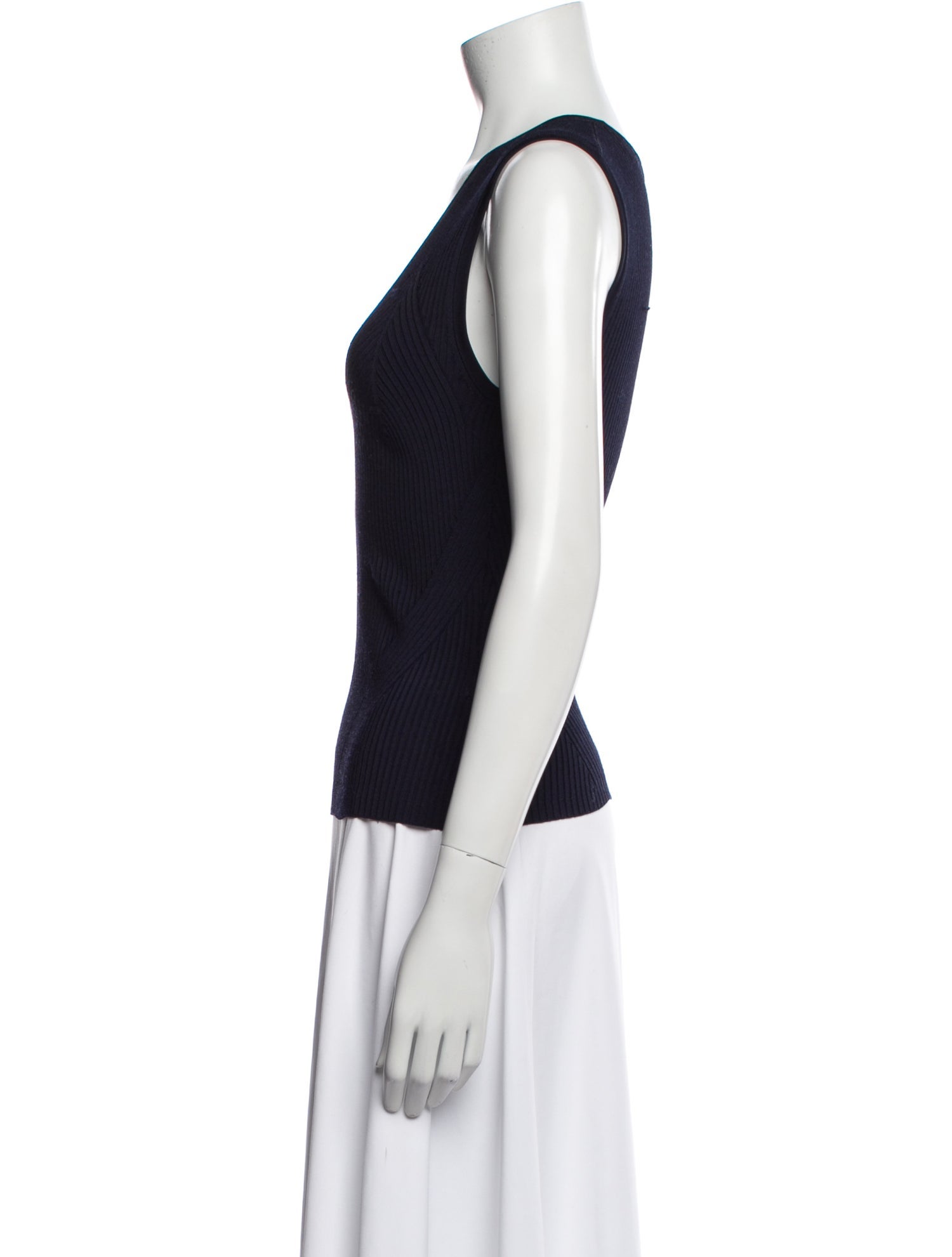 Veronica Beard V-Neck Sleeveless Top