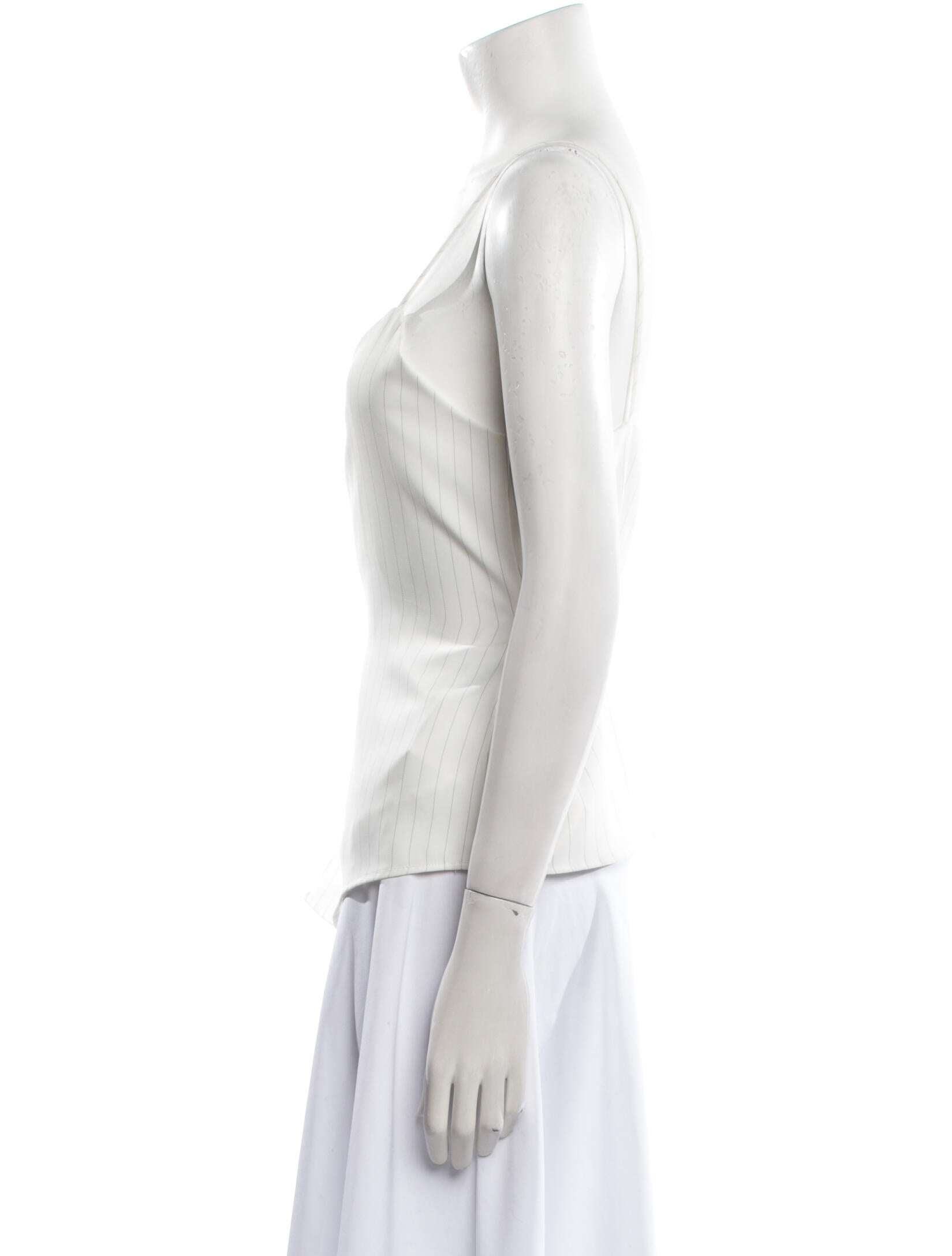 Veda V-Neck Sleeveless Top