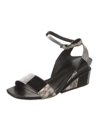Vic Matie Embossed Leather Sandals