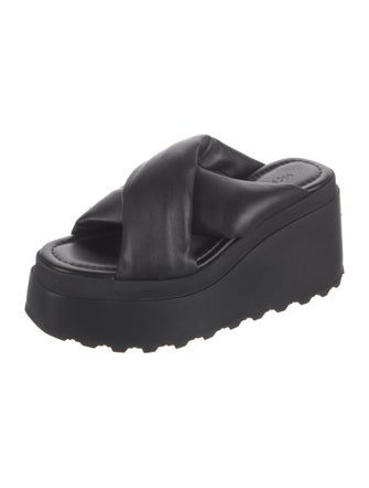 Vic Matie Leather Slides