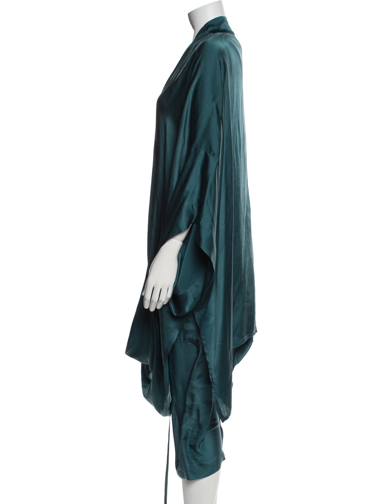 VACANCES Silk Pant Set