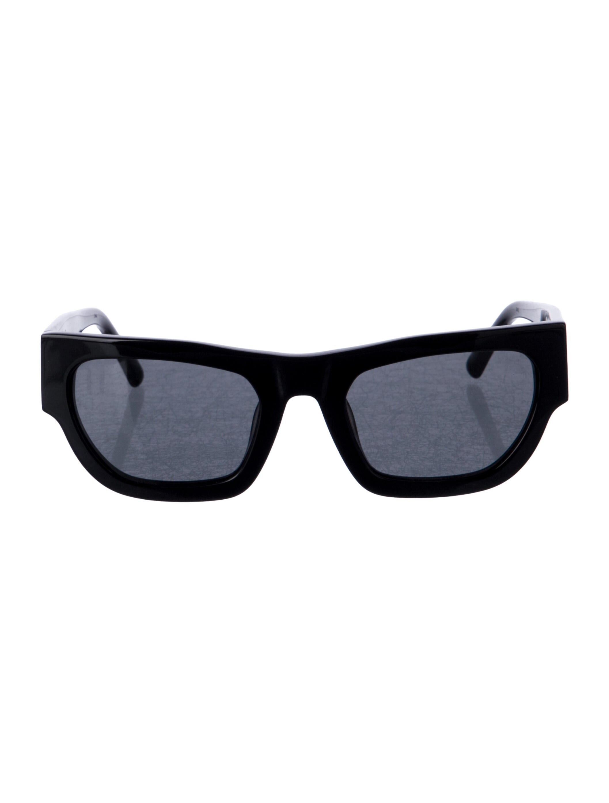Vehla Wayfarer Tinted Sunglasses
