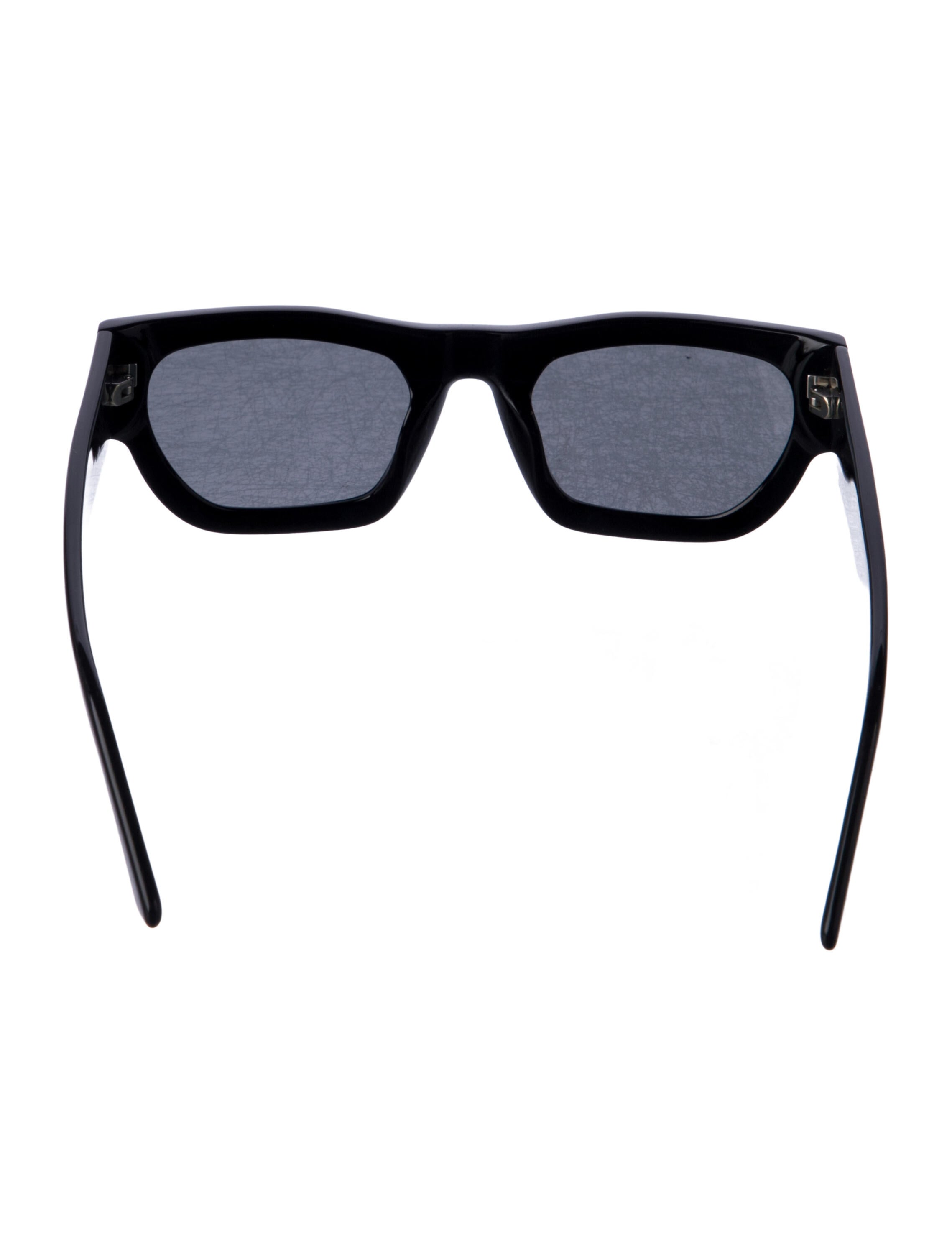 Vehla Wayfarer Tinted Sunglasses