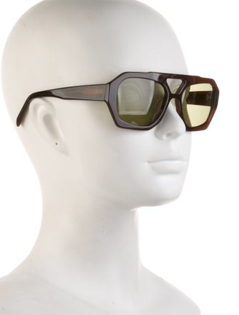 Vehla River Square Sunglasses