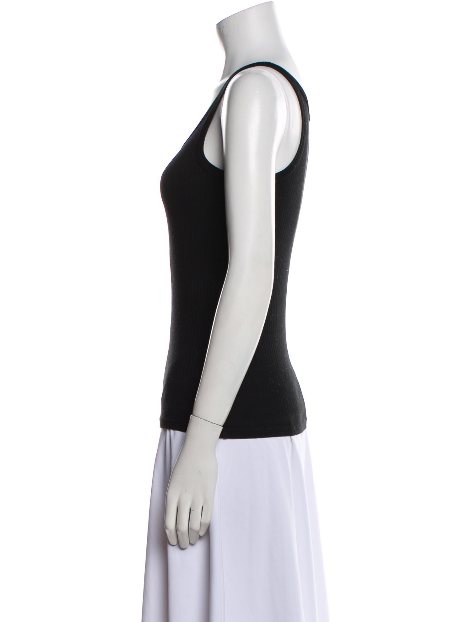 Vis A Vis Scoop Neck Sleeveless Top