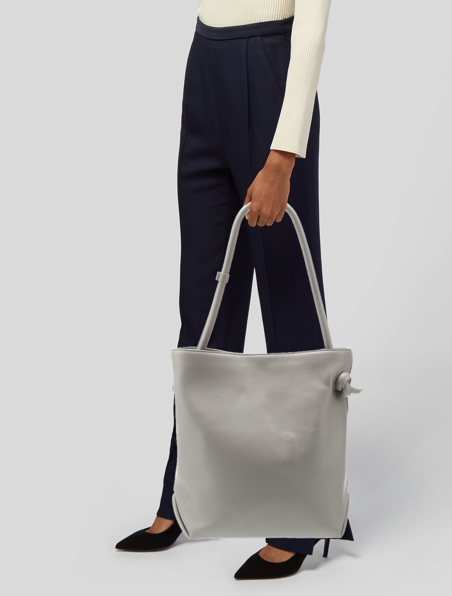 Vasic Leather Crossbody Bag