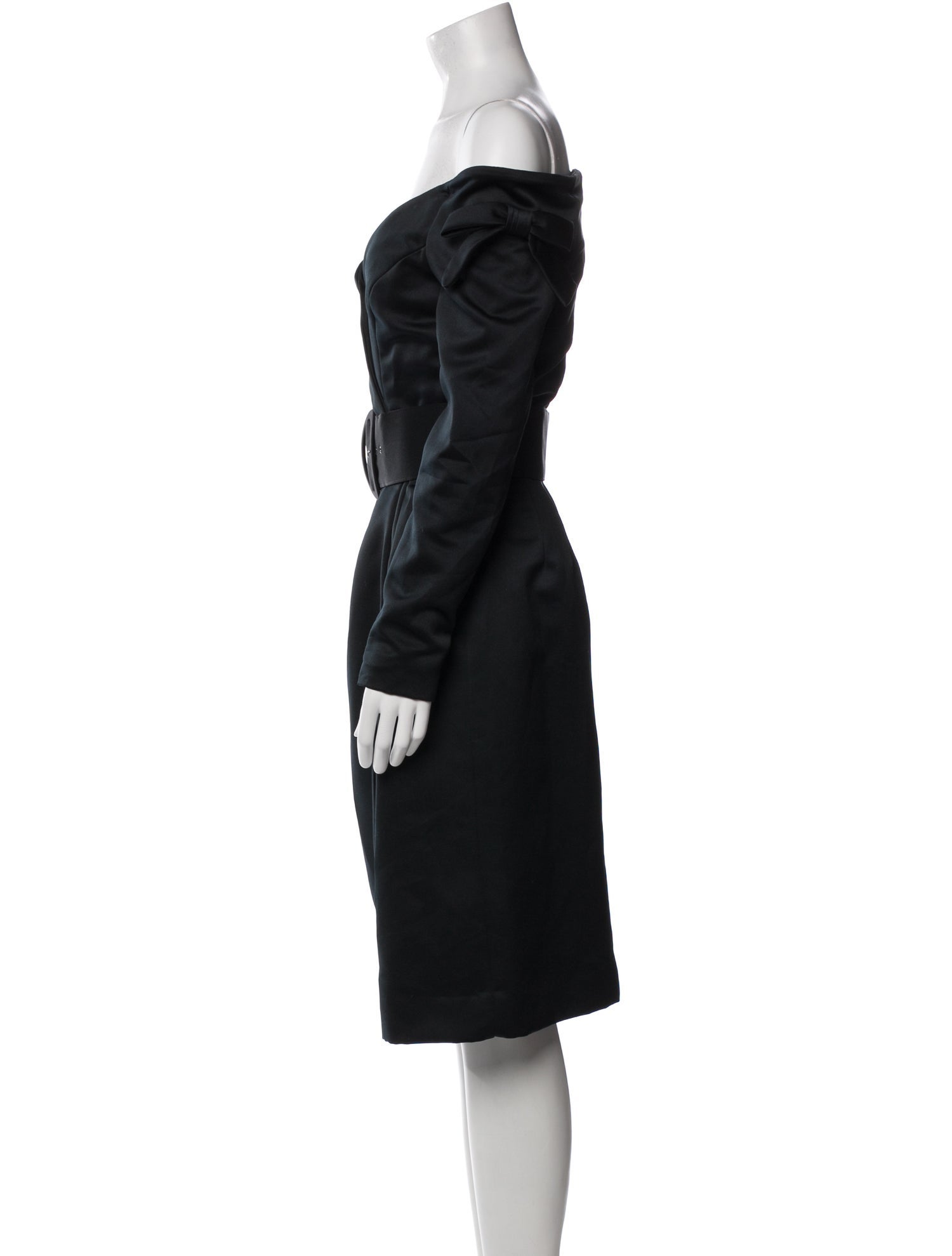 Victor Costa Off-The-Shoulder Knee-Length Dress