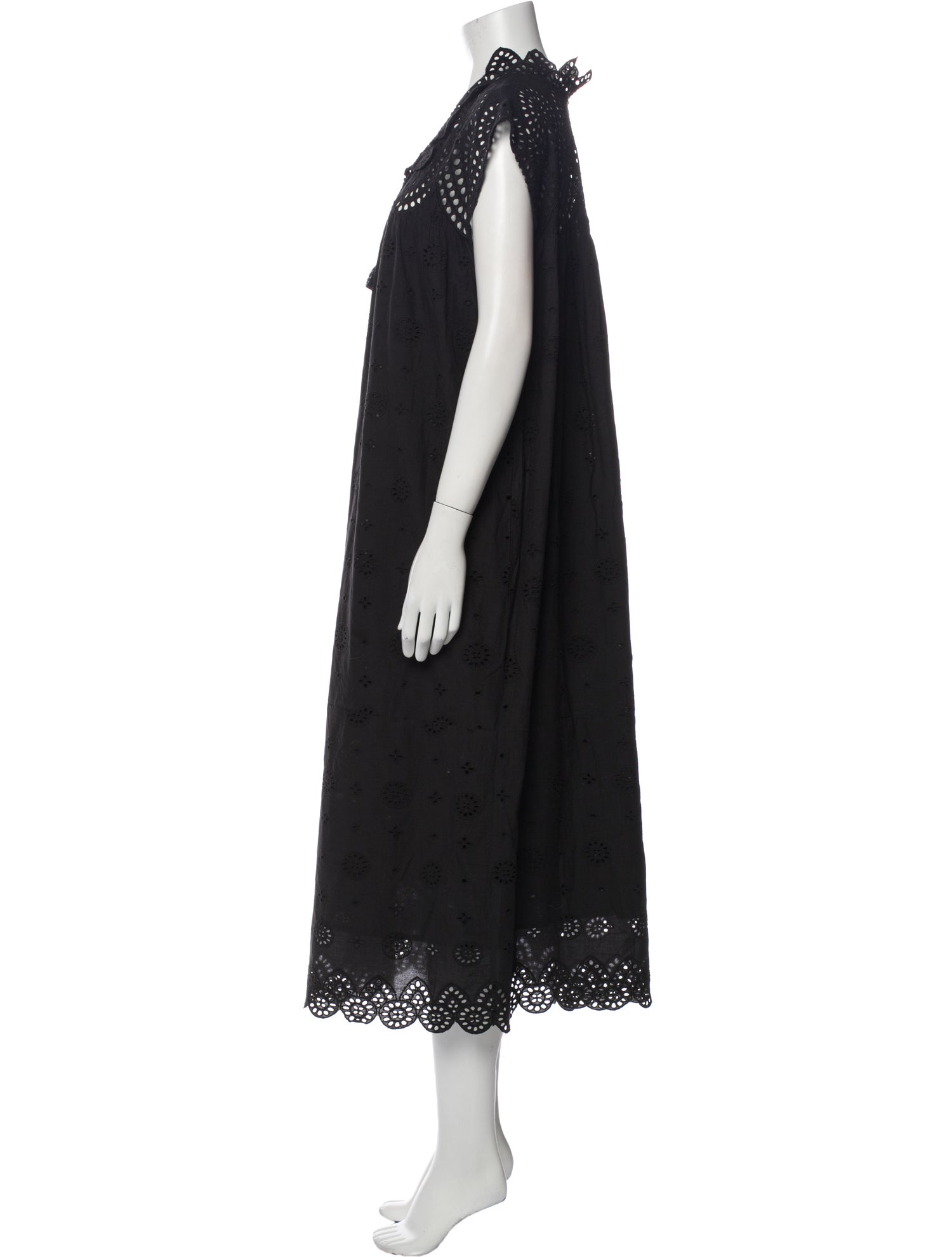 V de Vinster Lace Pattern Long Dress