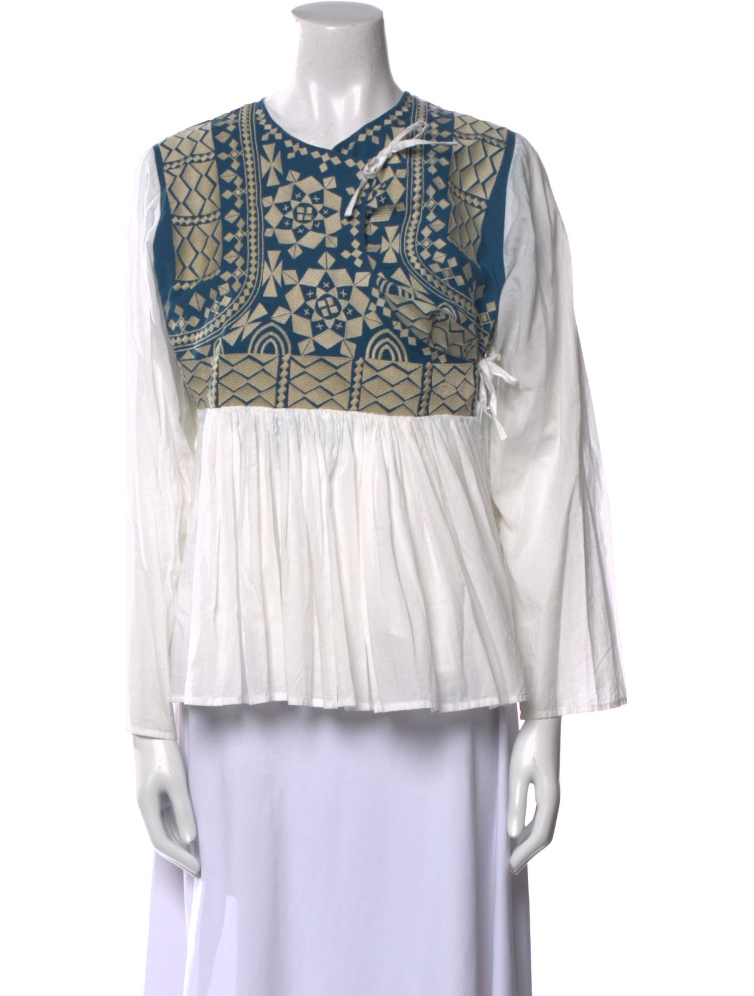 V de Vinster Printed Crew Neck Blouse