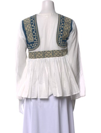 V de Vinster Printed Crew Neck Blouse