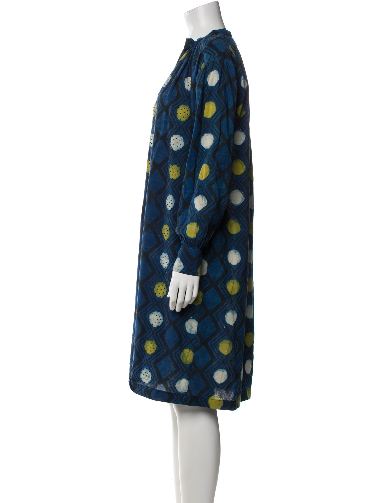 V de Vinster Printed Knee-Length Dress