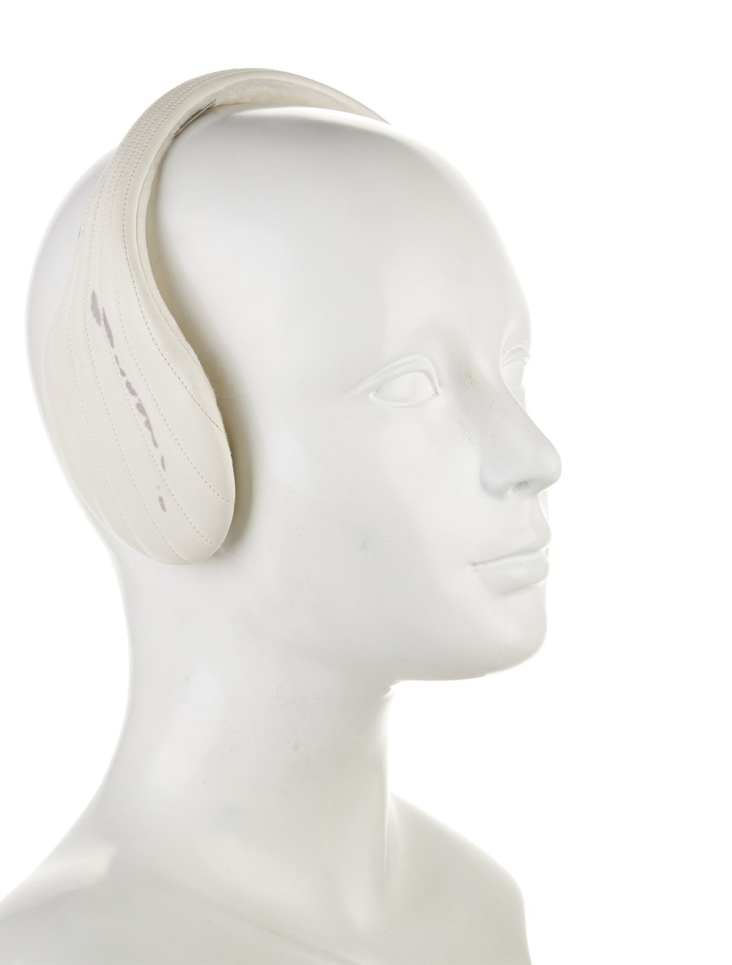Bevza leather earmuff