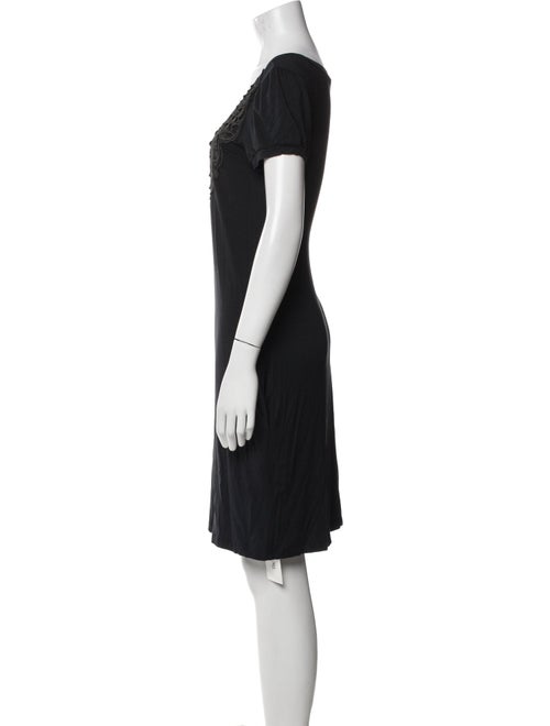 Vivienne Tam Embroidered Accent Nightgown