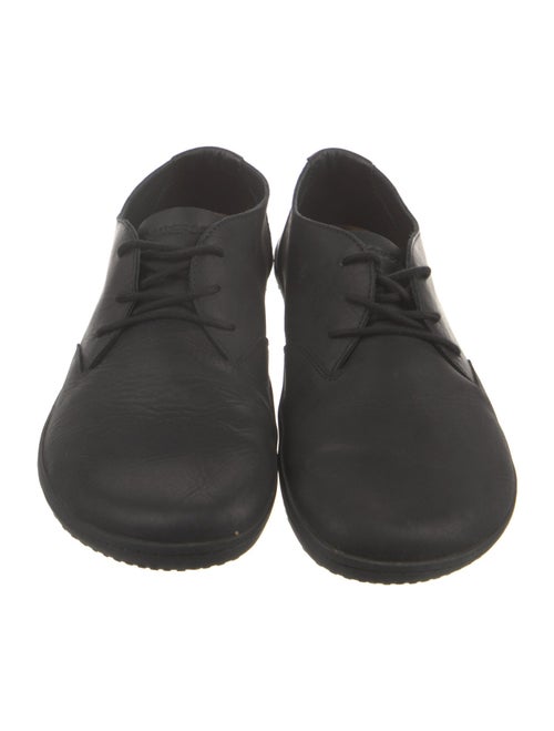 VIVO Leather Sneakers