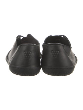 VIVO Leather Sneakers