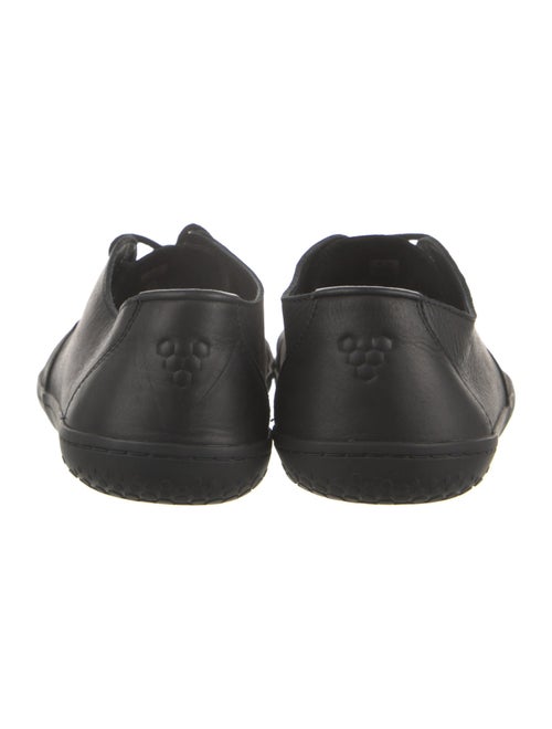 VIVO Leather Sneakers