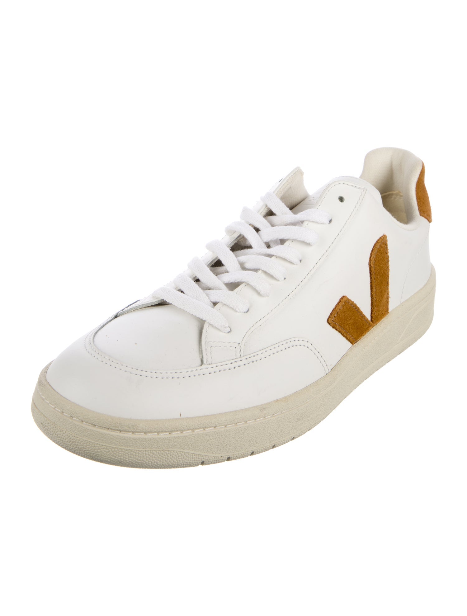 Vejas Leather Sneakers