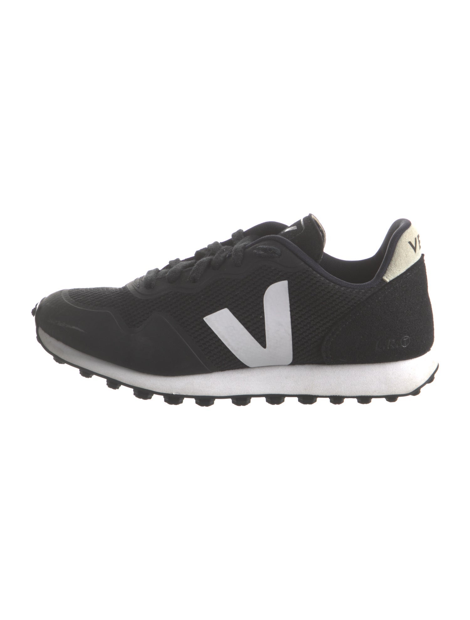 Vejas Mesh Athletic Sneakers