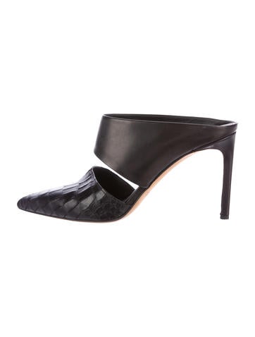 Vince Leather Pointed-Toe Pumps