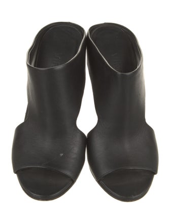 Vince Leather Slides