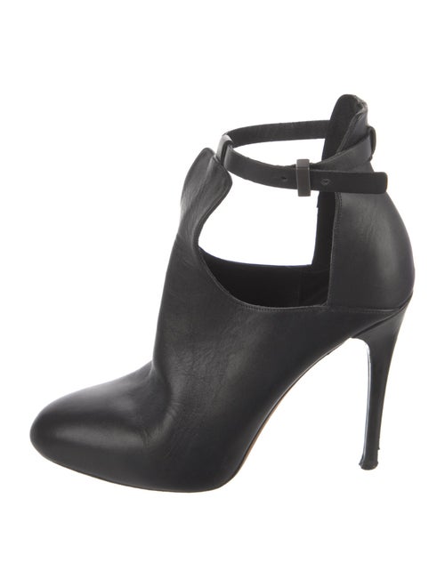 Vince Leather T-Strap Pumps