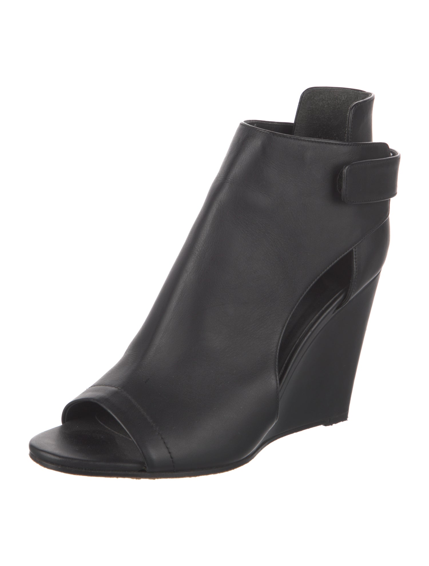 Vince Leather Slingback Pumps