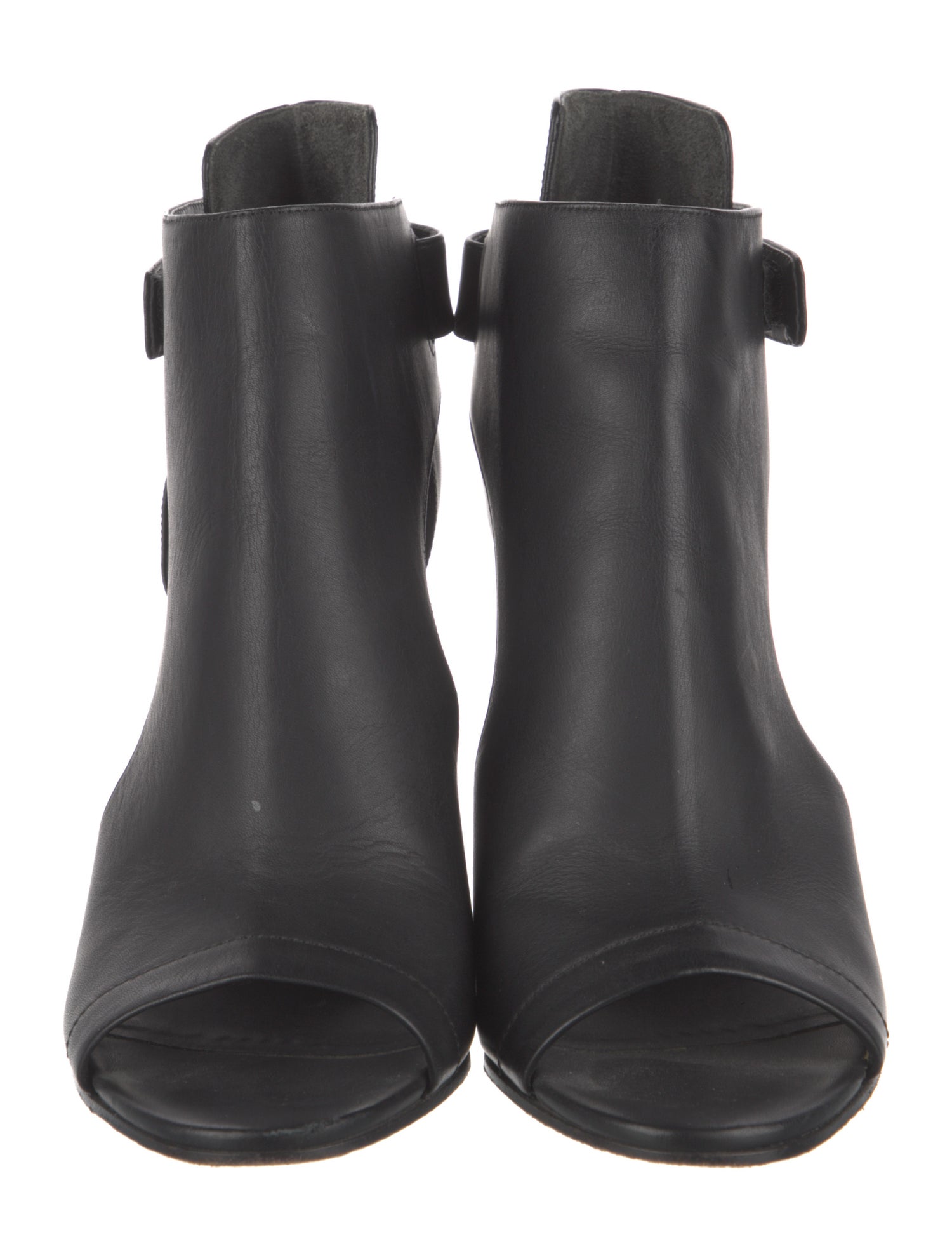 Vince Leather Slingback Pumps