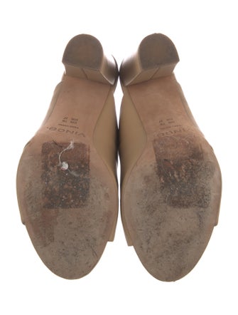 Vince Leather Slides