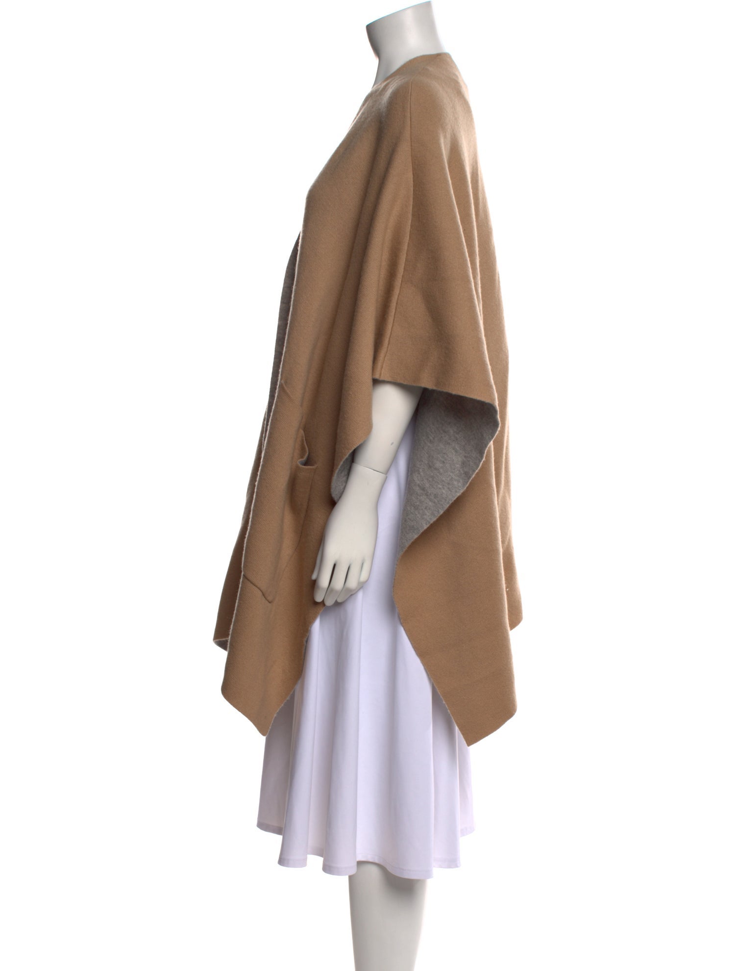 Vince Merino Wool V-Neck Sweater w/ Tags