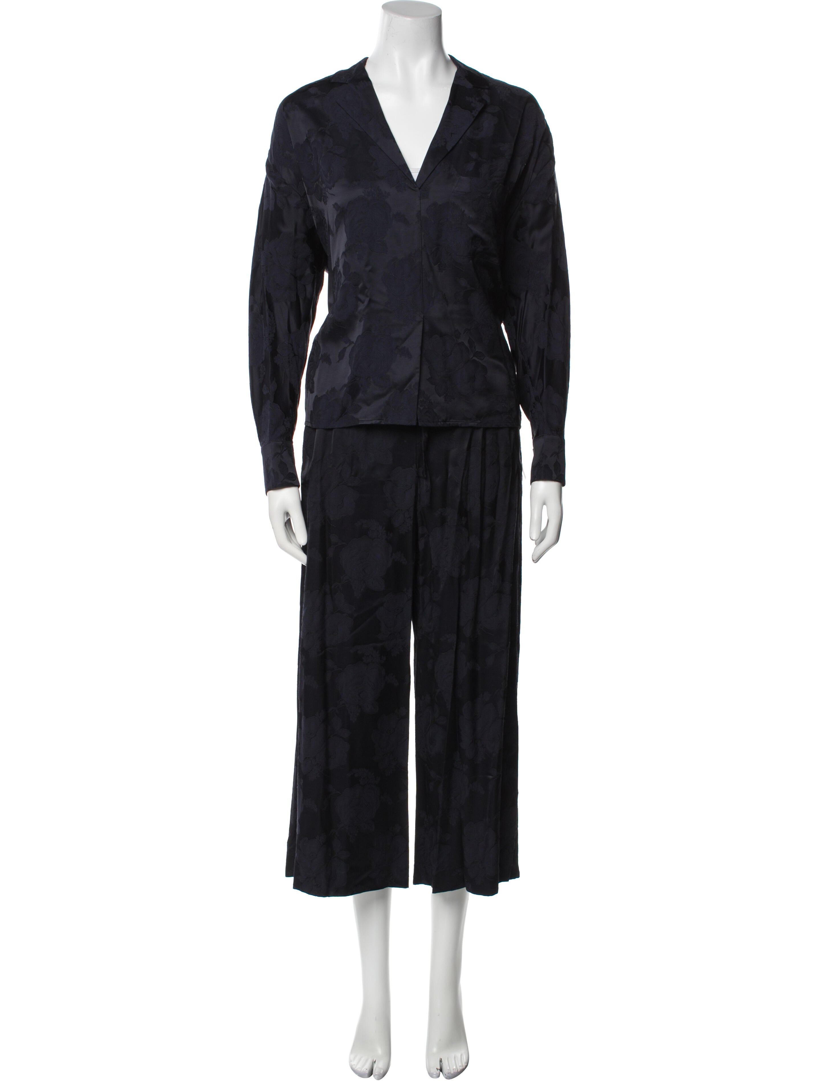 Vince Embroidered Accent Short Set w/ Tags