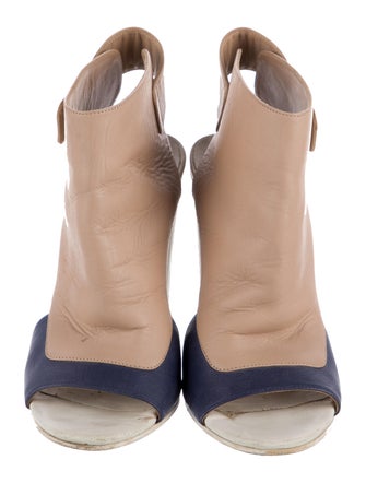 Vince Leather Colorblock Pattern Slingback Pumps