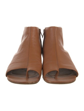 Vince Leather Slingback Sandals