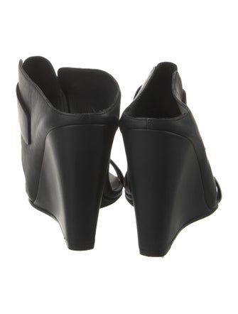 Vince Leather Slides