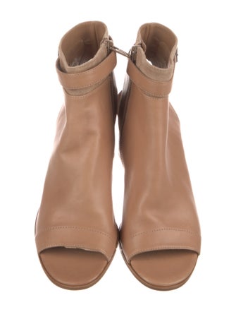 Vince Leather Slingback Pumps