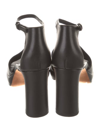 Vince Leather Sandals