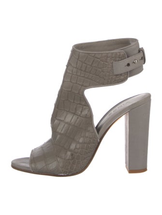 Vince Leather Slingback Pumps