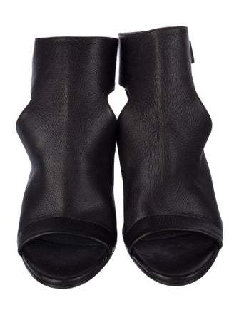 Vince Leather Slingback Pumps