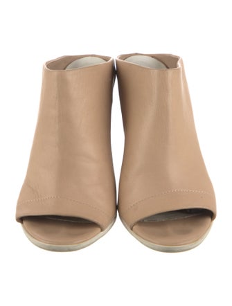 Vince Leather Slides