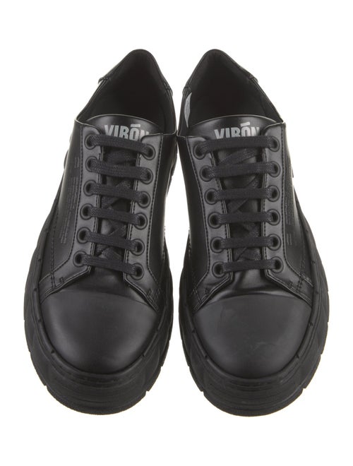 VIRÓN Leather Sneakers