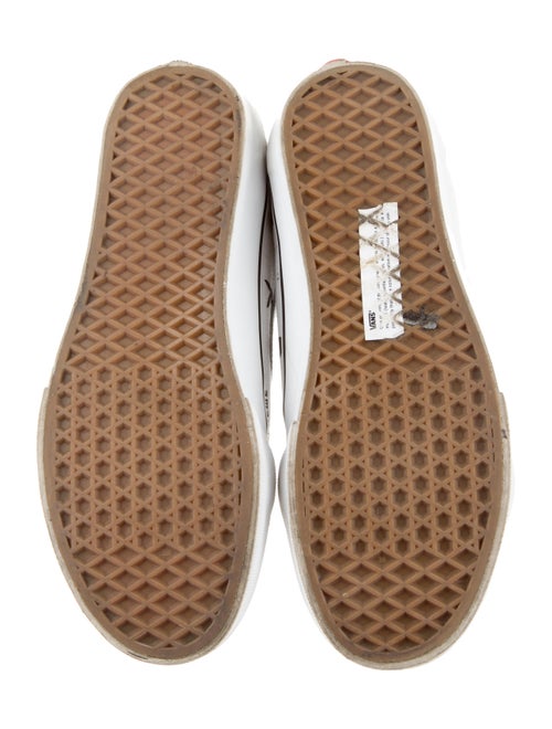 Vans x Supreme Sk8-Hi Pro Reissue Sneakers