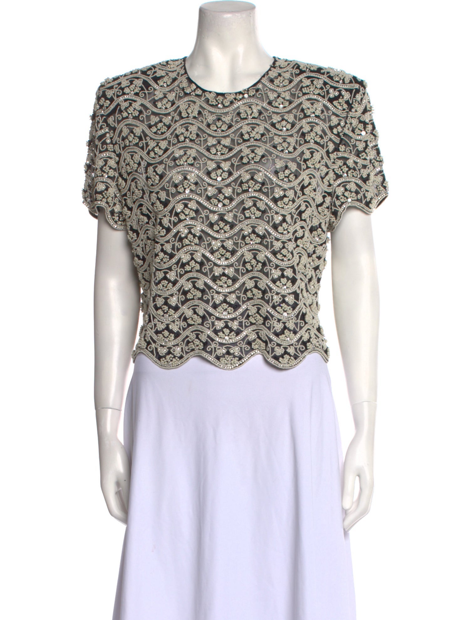 Vestimenta Lace Pattern Crew Neck Crop Top